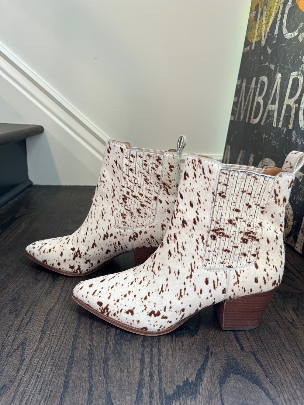 🧋 Lucky Brand Radah Blanche Cowhide Hair On Hide Western Ankle Boots 9.5 - Picture 4 of 9